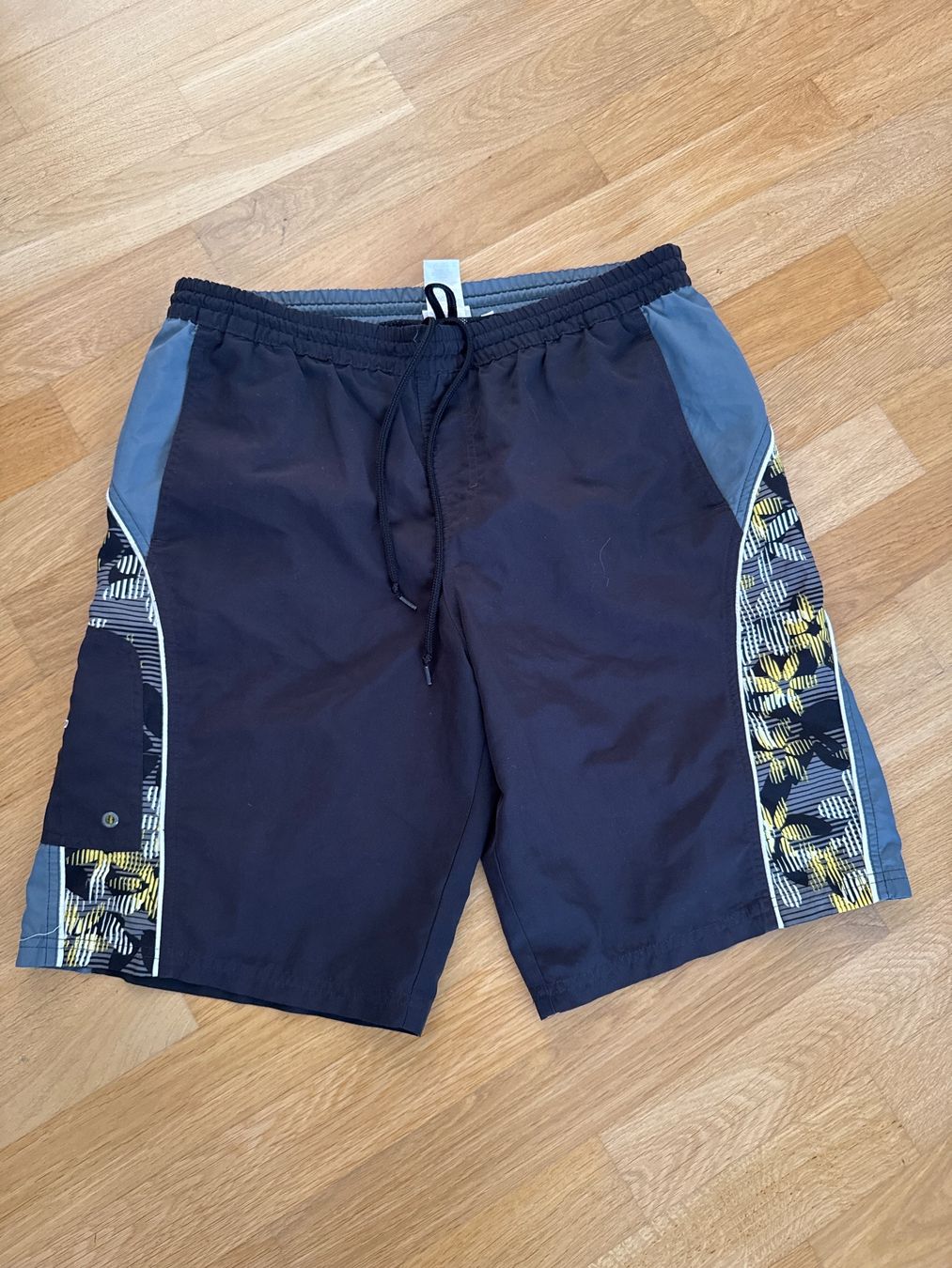 Speedo Pantaloni: Speedo Badehose / Badeshorts, Gr. M – Usato da Meilen venduto da jul_p5gr