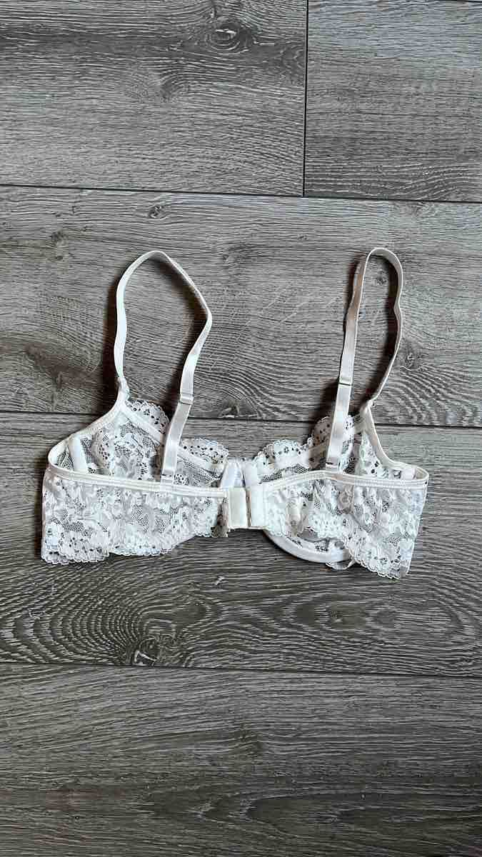 Sonstige Unterwäsche: Soutien-gorge dentelle blanc – Neu (gemäss Beschreibung) aus Le Locle von Ophelie.hugy 1