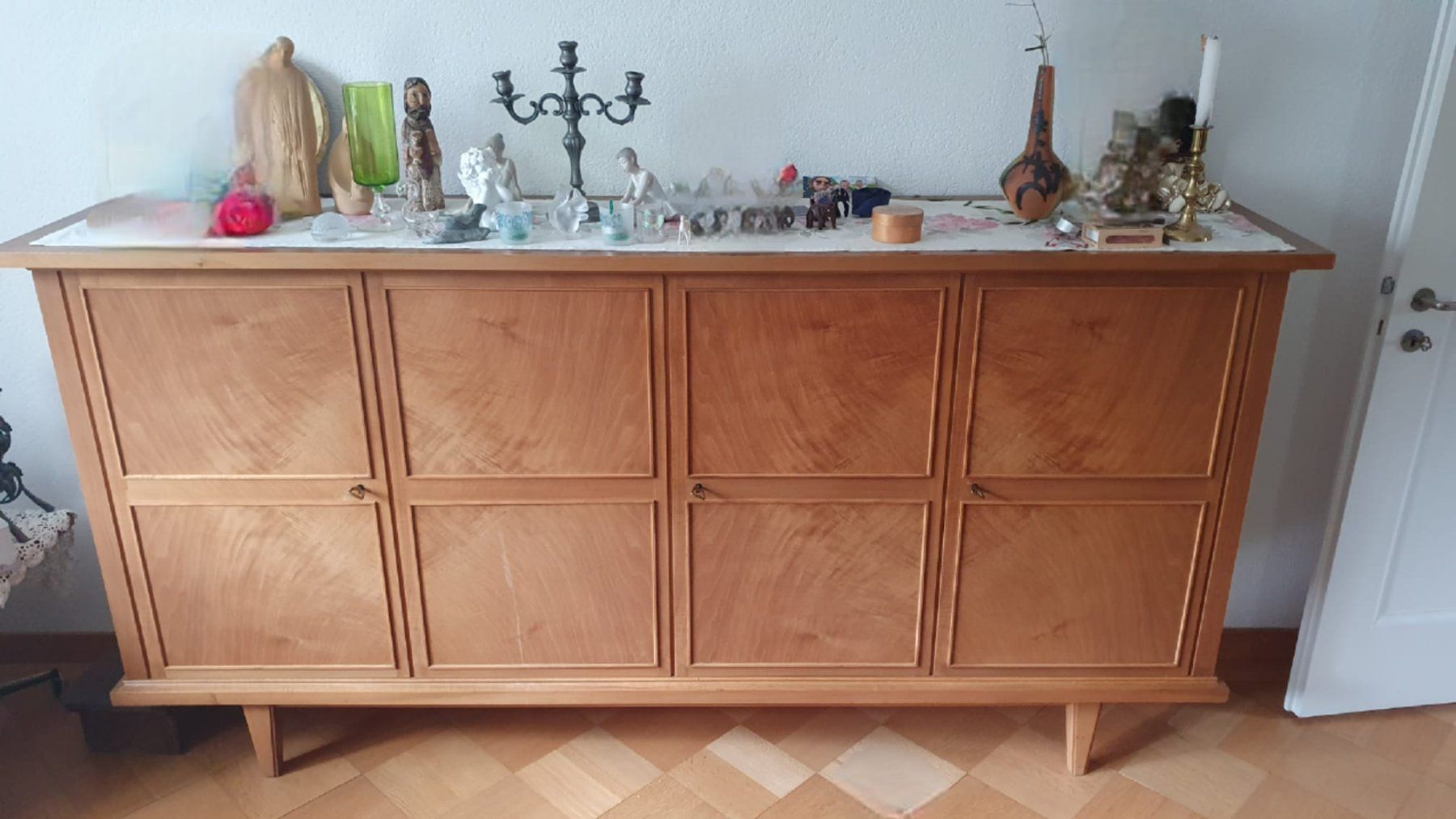 Credenze: Buffet viertürig – Usato da Ittigen venduto da stoney63 9