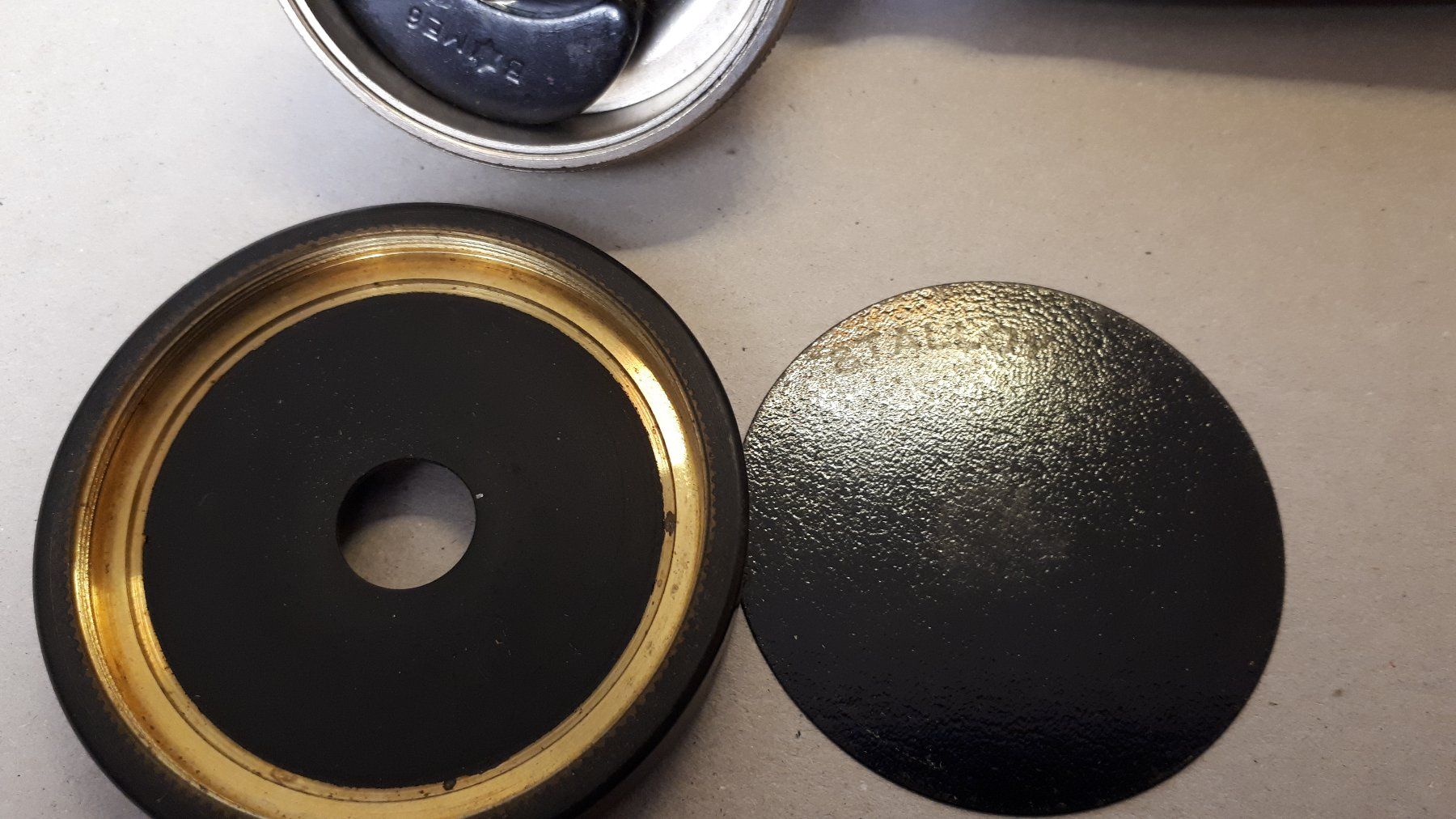 Telefoni: Antiker Telefonhörer Metall Spiralkabel – Usato da Madiswil venduto da 20gls 4
