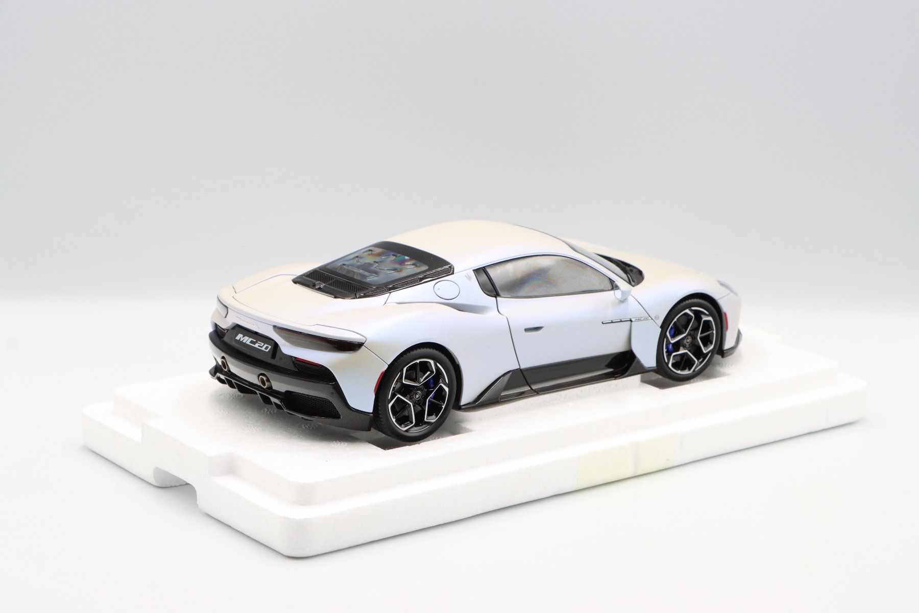 Maserati Modellini d'auto: Maserati MC20 2020 1:18 BBR – Nuovo e nell'imballaggio originale da Bühl b.Aarberg venduto da modelldiecast 5