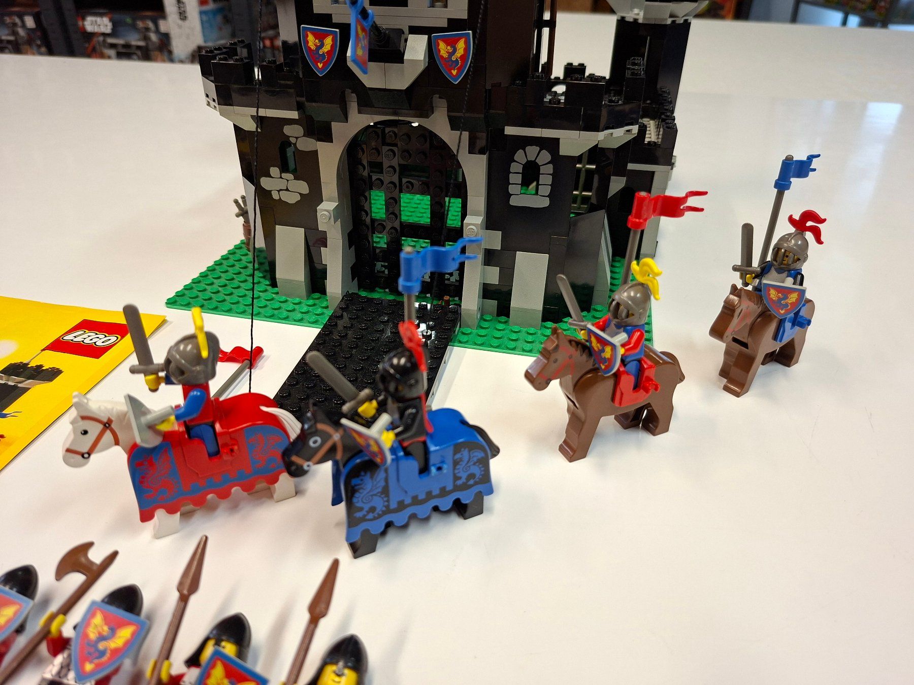 Lego Jouets: Lego 6085 Black Monarch's Castle – D'occasion à Sils im Domleschg par AMAG_AUDI_ZH 4