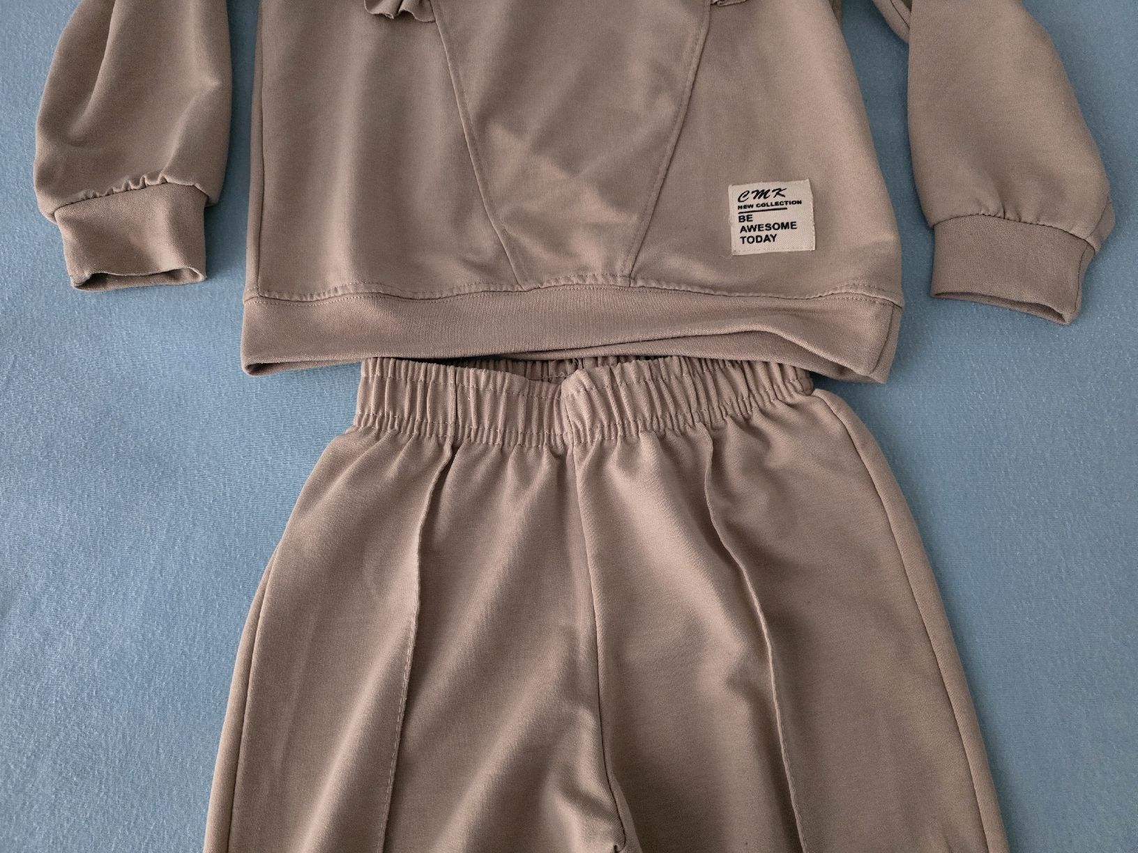 Anzüge: CMK Mädchen Set, Gr. 140/152, Top Zustand! – Neu (gemäss Beschreibung) aus Zell LU von claro62 2