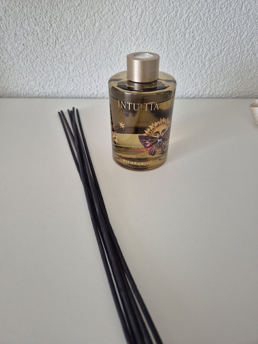 RITUALS Intuitia Fragrance Sticks (Neu (gemäss Beschreibung)) in Niederhelfenschwil für CHF 27 – nur Abholung auf Ricardo kaufen