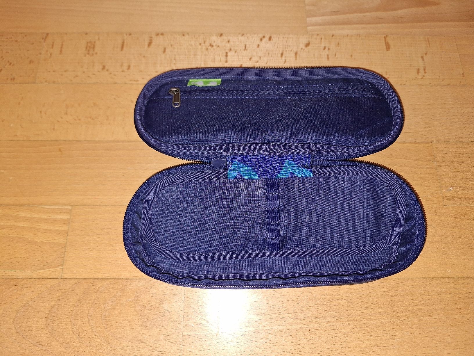 Ergobag Zaini: Ergobag Schulthek-Set - Fussball – Usato da Oberrieden venduto da smarties949 9