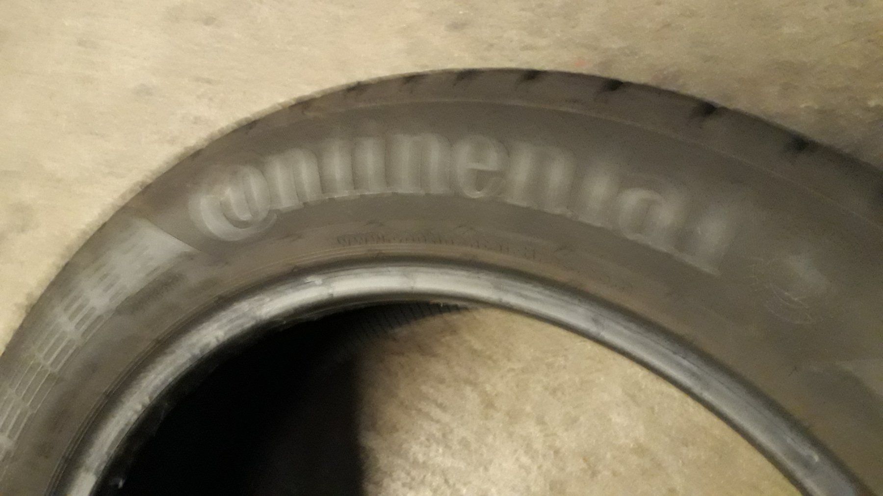 Continental Pneus & Kompletträder: Sommerpneu 215/55 17  94  V – Gebraucht aus Schmerikon von 1qw2 5