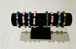 Bunte Naturstein-Armbänder – elastisch, bequem