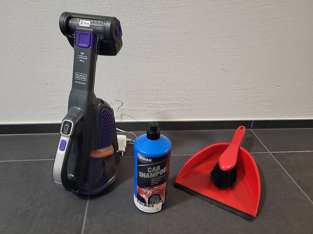 Staubsauger & Zubehör: Camping-Reinigungsset – Gebraucht aus Meisterschwanden von Michael_Meisti5616