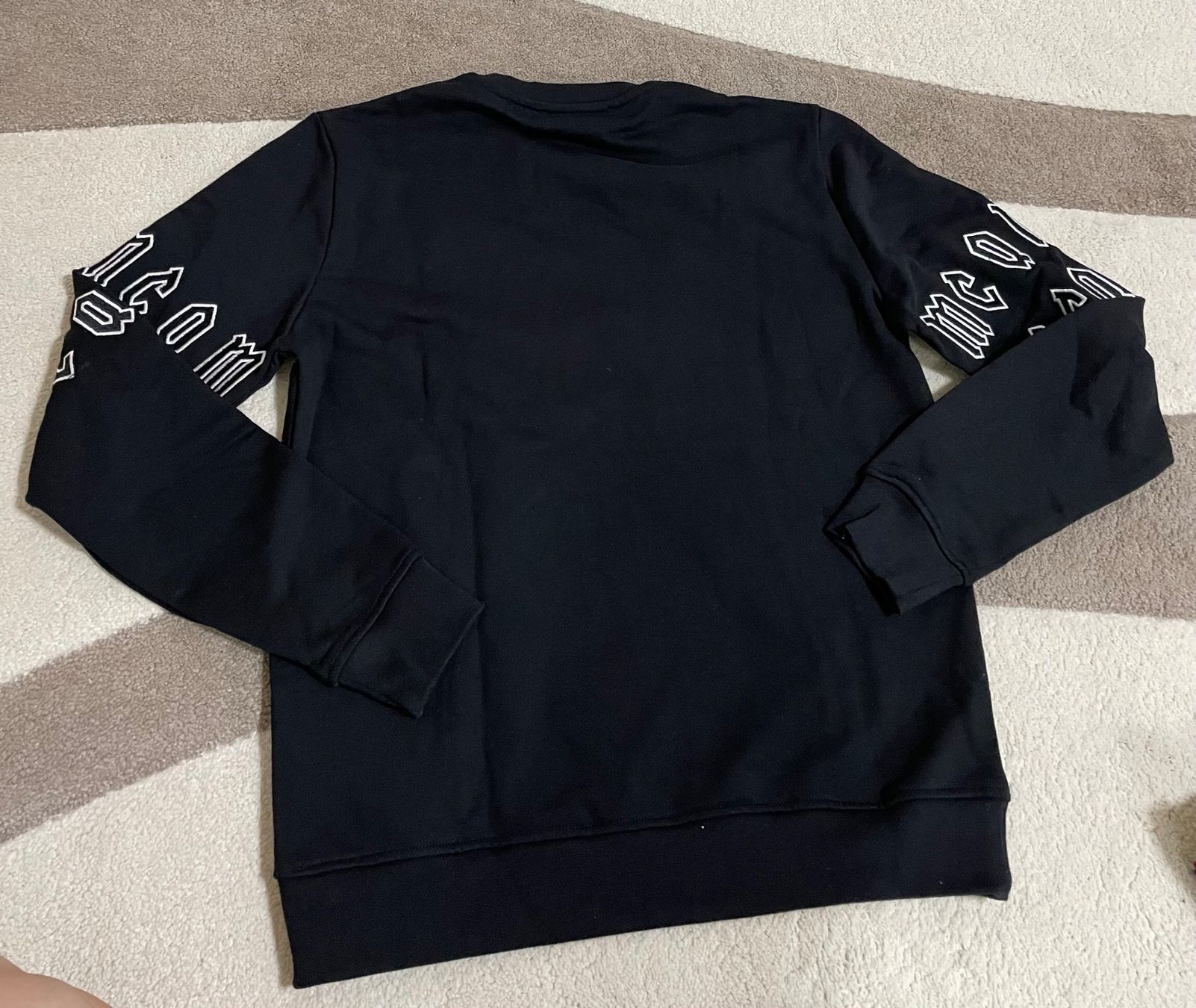 Maglioni & Felpe: ORIGINAL PULLOVER MCQUEEN – Nuovo e nell'imballaggio originale da Zürich venduto da Mina_09 2