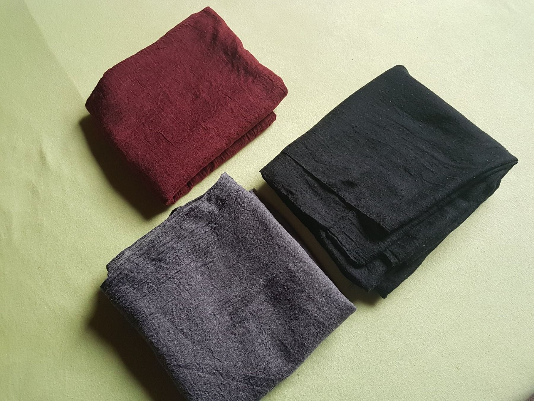 Foulards, Tücher & Schals: Écharpe - foulard - châle (3) – Gebraucht aus Villiers von san_jn5w 7