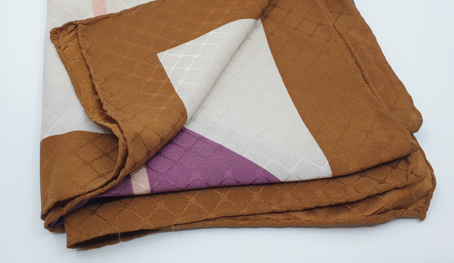 Valentino Foulards, Tücher & Schals: Foulard Valentino – Gebraucht aus Emmen von magelan 6