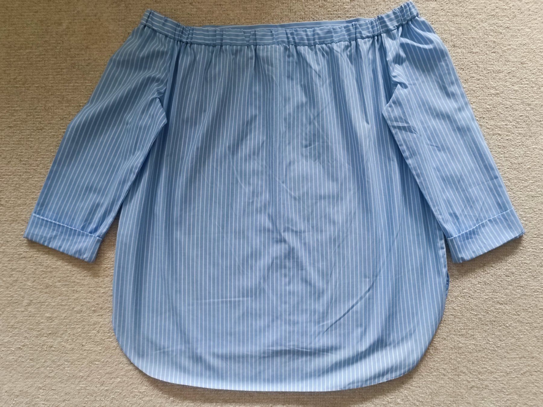 Top: Hellblaues schulterfreies Damentop, Größe 40 – Usato da Wallisellen venduto da C_DM
