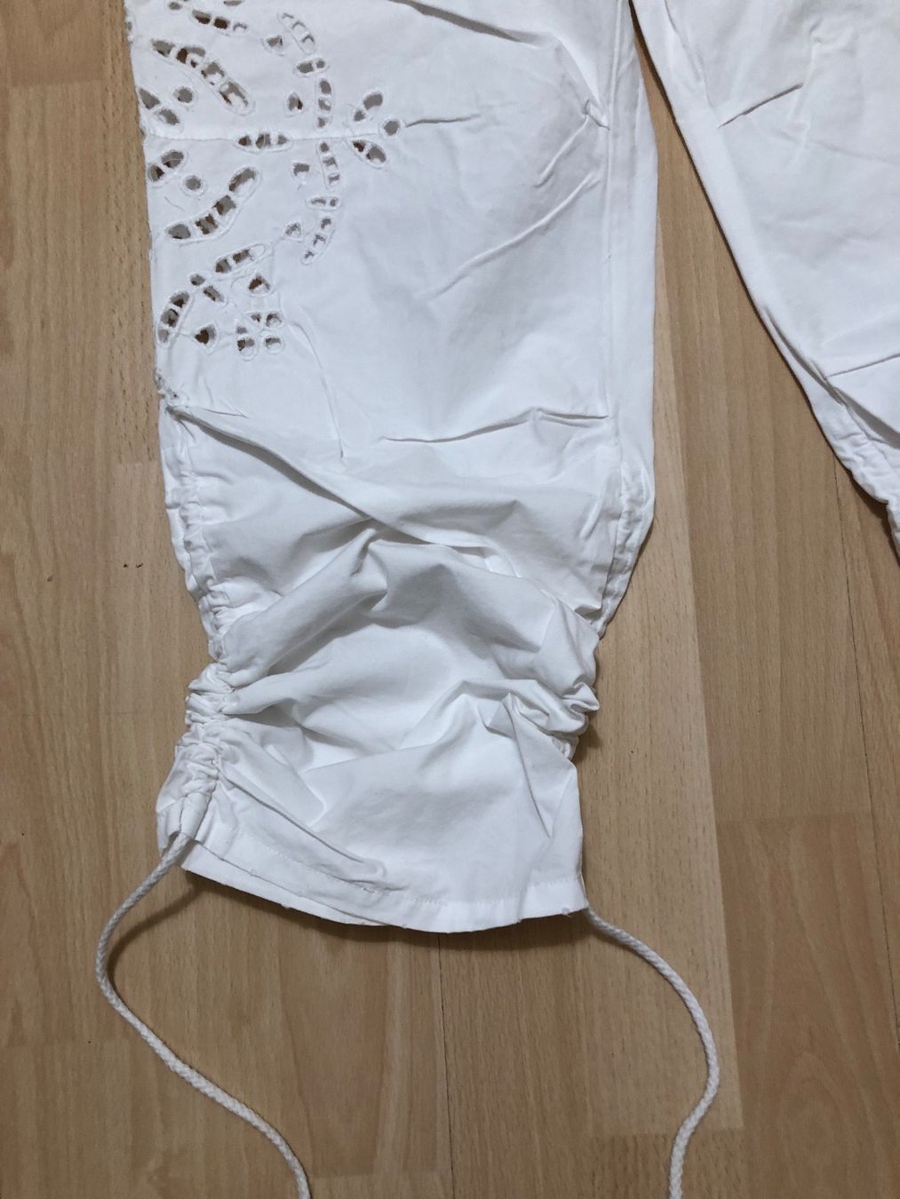 Pantaloni: Sommer 7/8 Hose Gr.34 – Usato da Chur venduto da vicky7 2