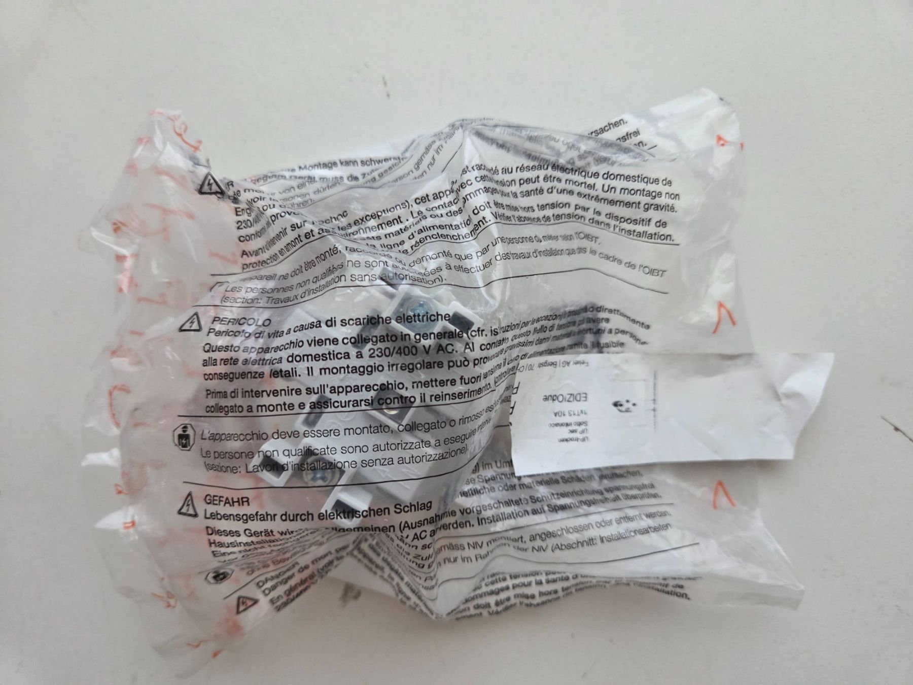 Feller Spine: Steckdose  T13 Feller 1xT13 10A, Einsatz – Nuovo e nell'imballaggio originale da Zürich venduto da eymen20 1