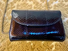 Sac à main vintage en cuir noir effet python brillant