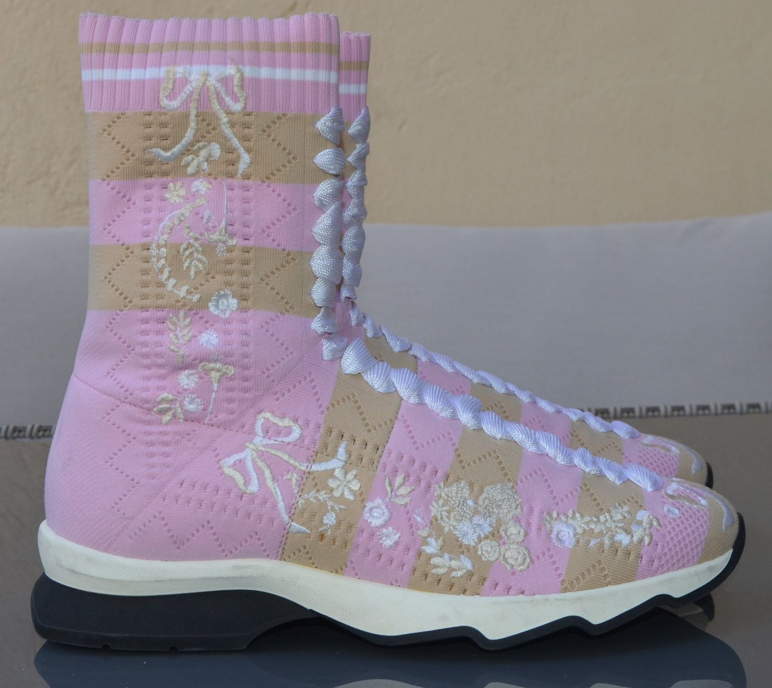 Fendi Scarpe da donna: Fendi Sneakers .38 – Usato da Collonges venduto da arashee 2