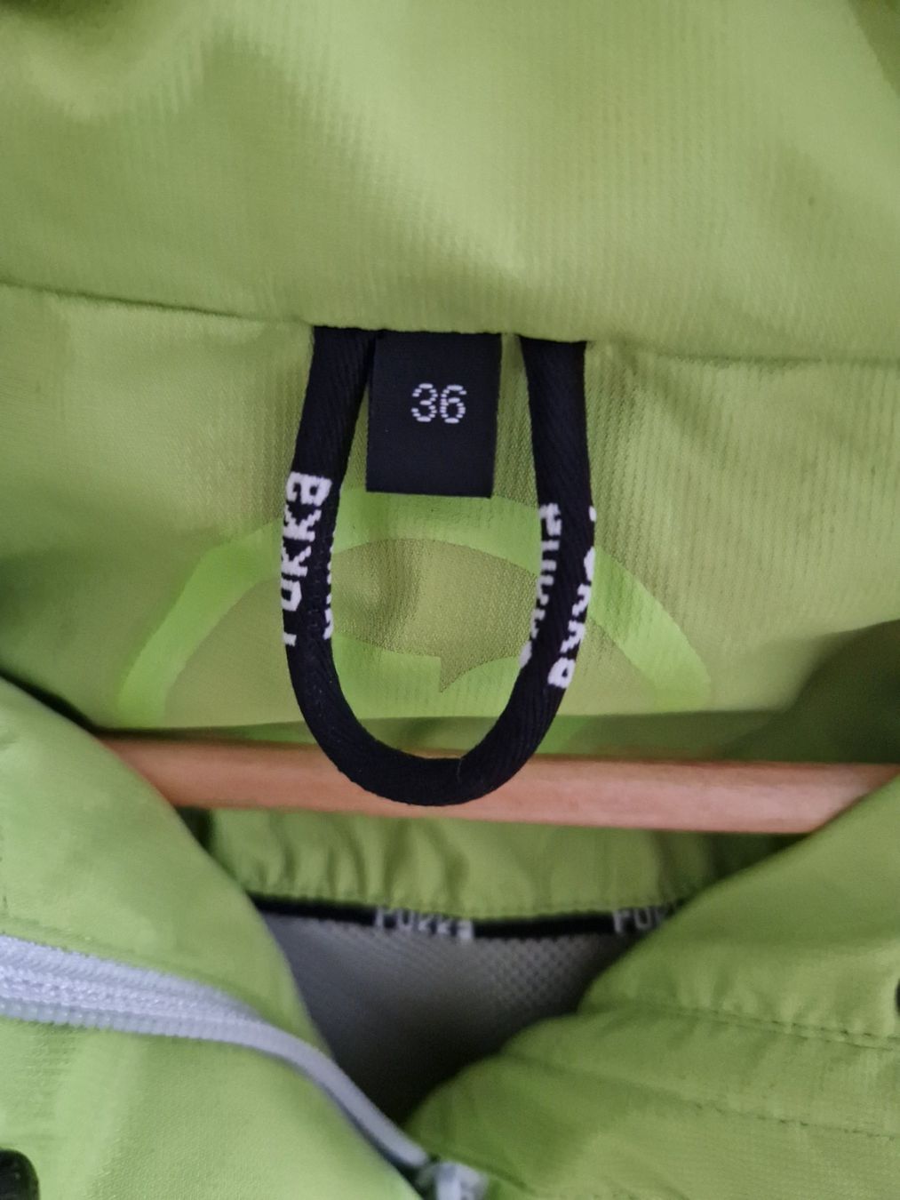 Rukka Giacche: Regenjacke Rukka Gr. 36 – Usato da Riet (Neftenbach) venduto da honeymoon10 2