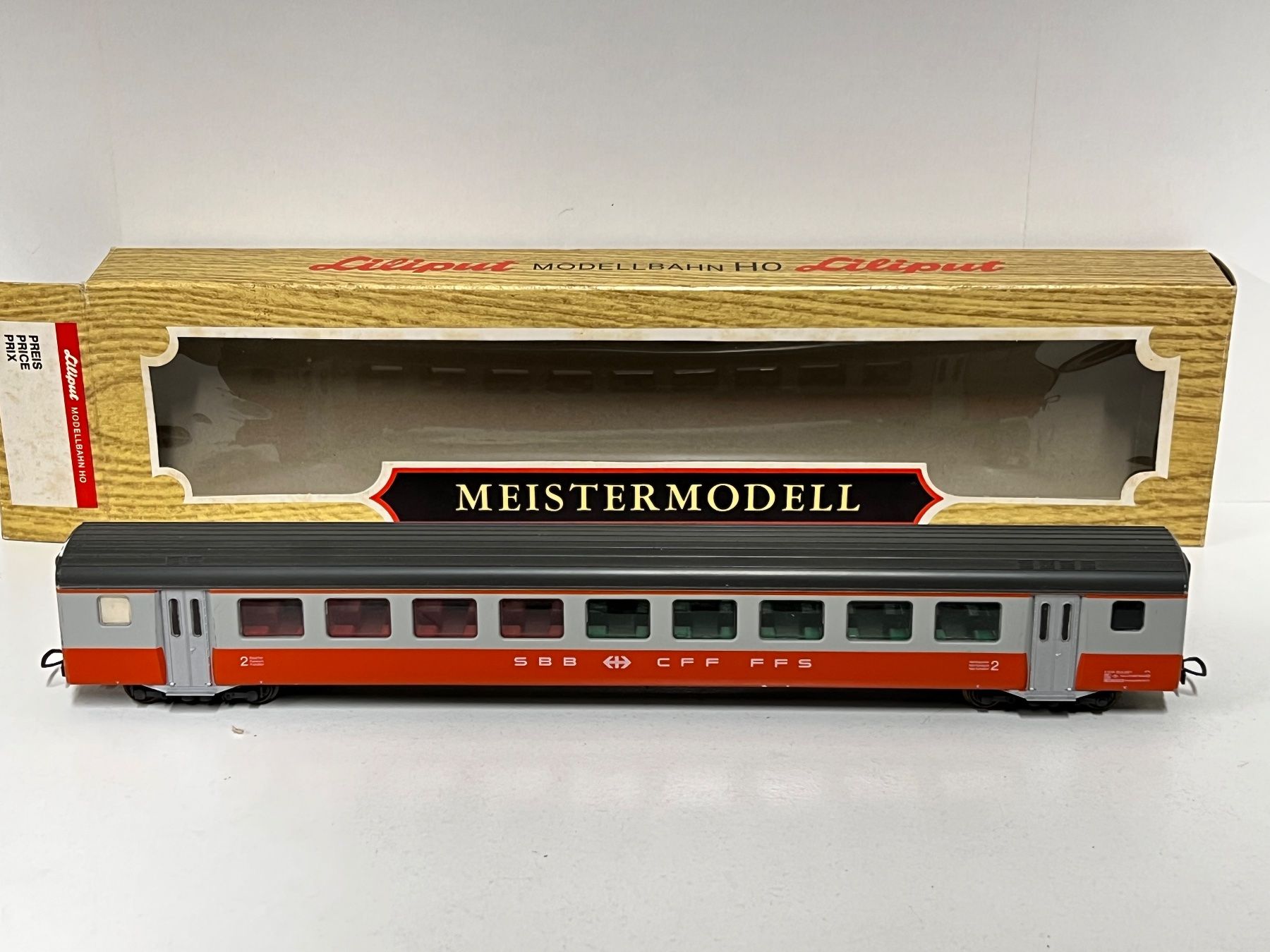 Liliput Modellini di ferrovie: Liliput SWISS EXPRESS  SBB  2.Kl.    H0 DC – Usato da Geroldswil venduto da TopTrain54 1