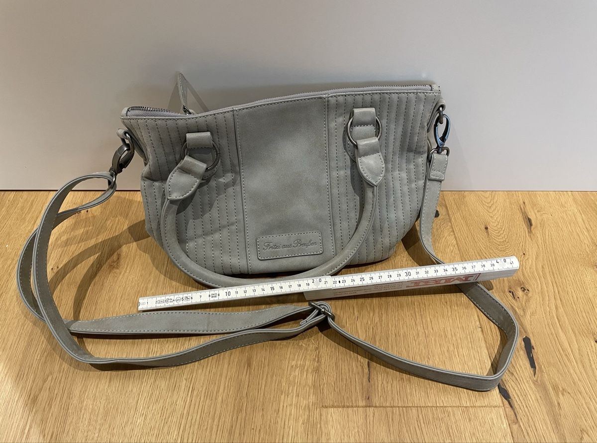 Fritzi Aus Preussen Borse da donna: Handtasche Fritzi aus Preussen – Nuovo (secondo la descrizione) da Hindelbank venduto da smb19 5