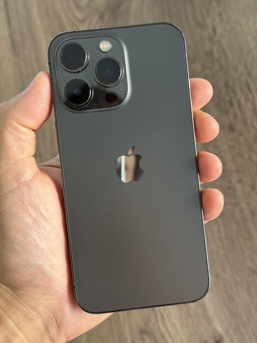 Apple Portables: Iphone 13 pro – D'occasion à Eiken par DanoO. 1