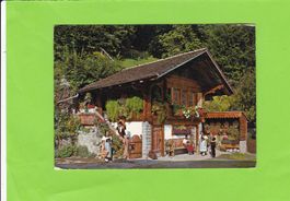 Alter Speicher im Berner Oberland-belebt
