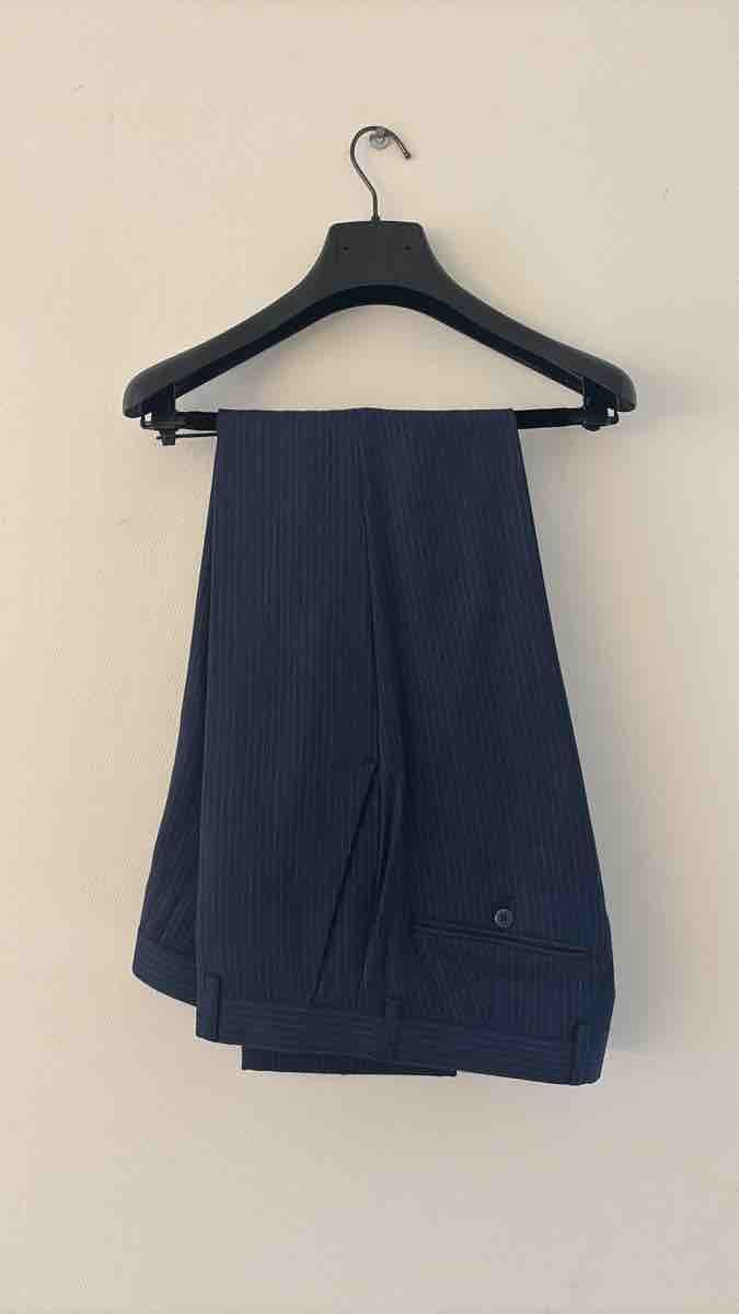 Completi, tute sportive e funzionali: Aristoteli Bitsiani Pin Stripe Suit, Blue – Nuovo (secondo la descrizione) da Zürich venduto da janders 6