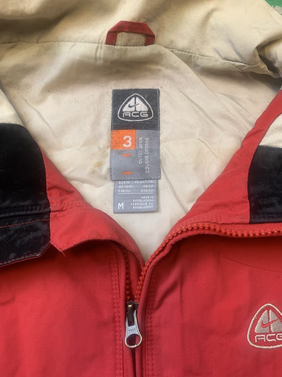 Nike Giacche: Nike ACG Winterjacke, Size M – Usato da Münchenstein venduto da Alpinevintage 1
