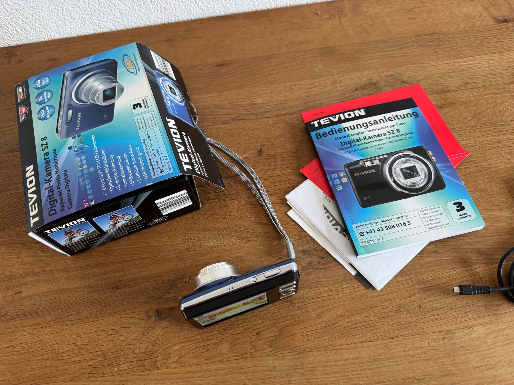 Fotocamera: Tevion sz 8 Digitalkamera – Nuovo (secondo la descrizione) da Frauenfeld venduto da difi67 4