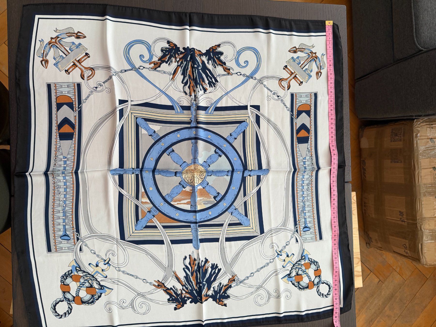 Foulard & Sciarpe: Trois foulards à vendre - Prix/U – Nuovo e nell'imballaggio originale da Le Locle venduto da tchanatakoua 2