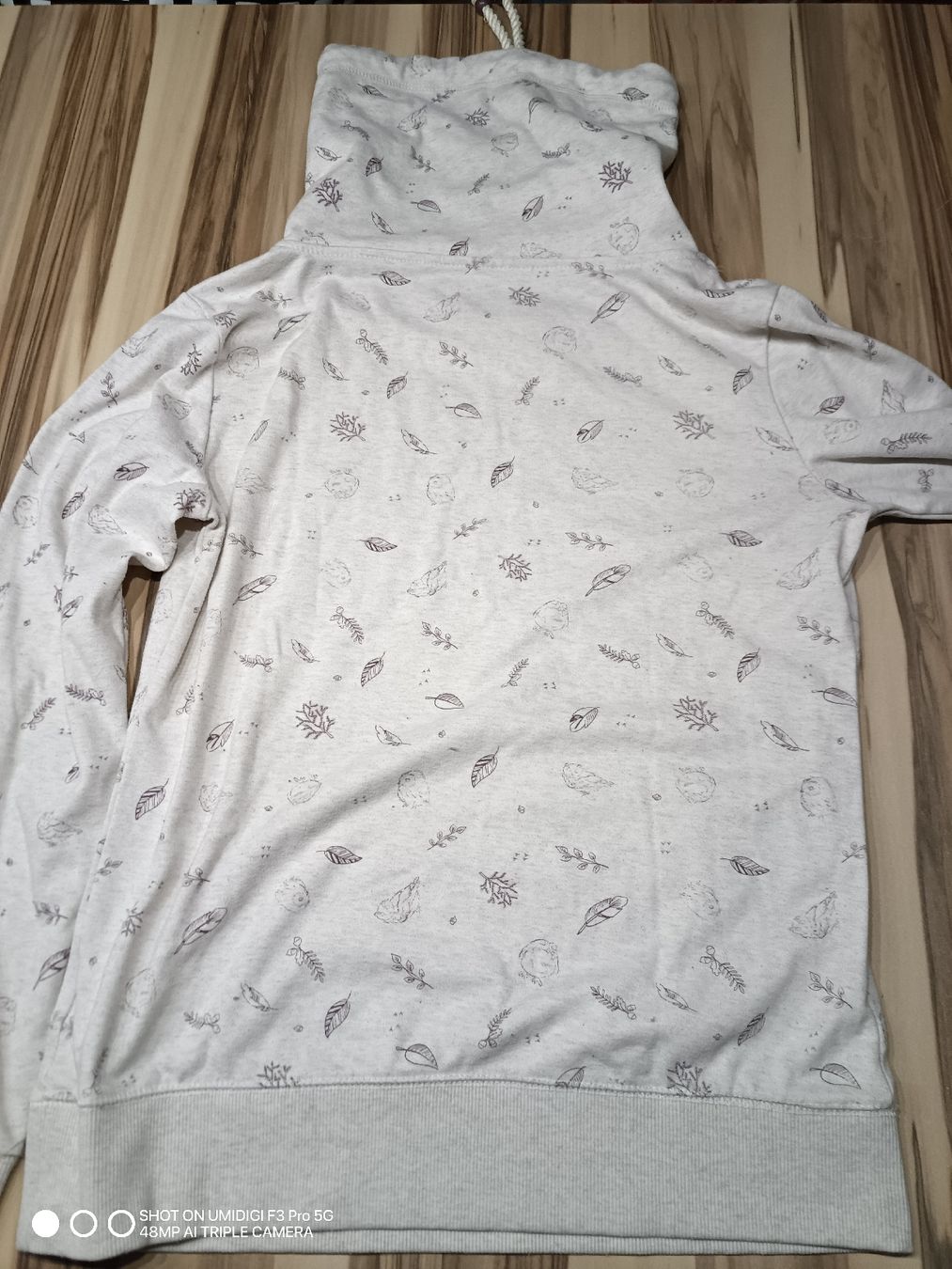 Pullover & Sweatshirts: Jean Pascale Pullover mit Muster Grösse S guter Zustand – Gebraucht aus Aarwangen von to-hirschi 1