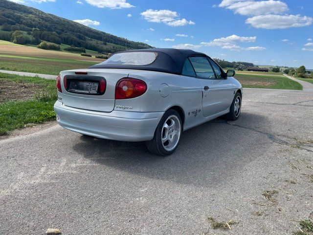 Renault Automobili: Cabriolet ab MFK 11.2025 - läuft tipptopp – Usato da Schöfflisdorf venduto da 11mawa 5