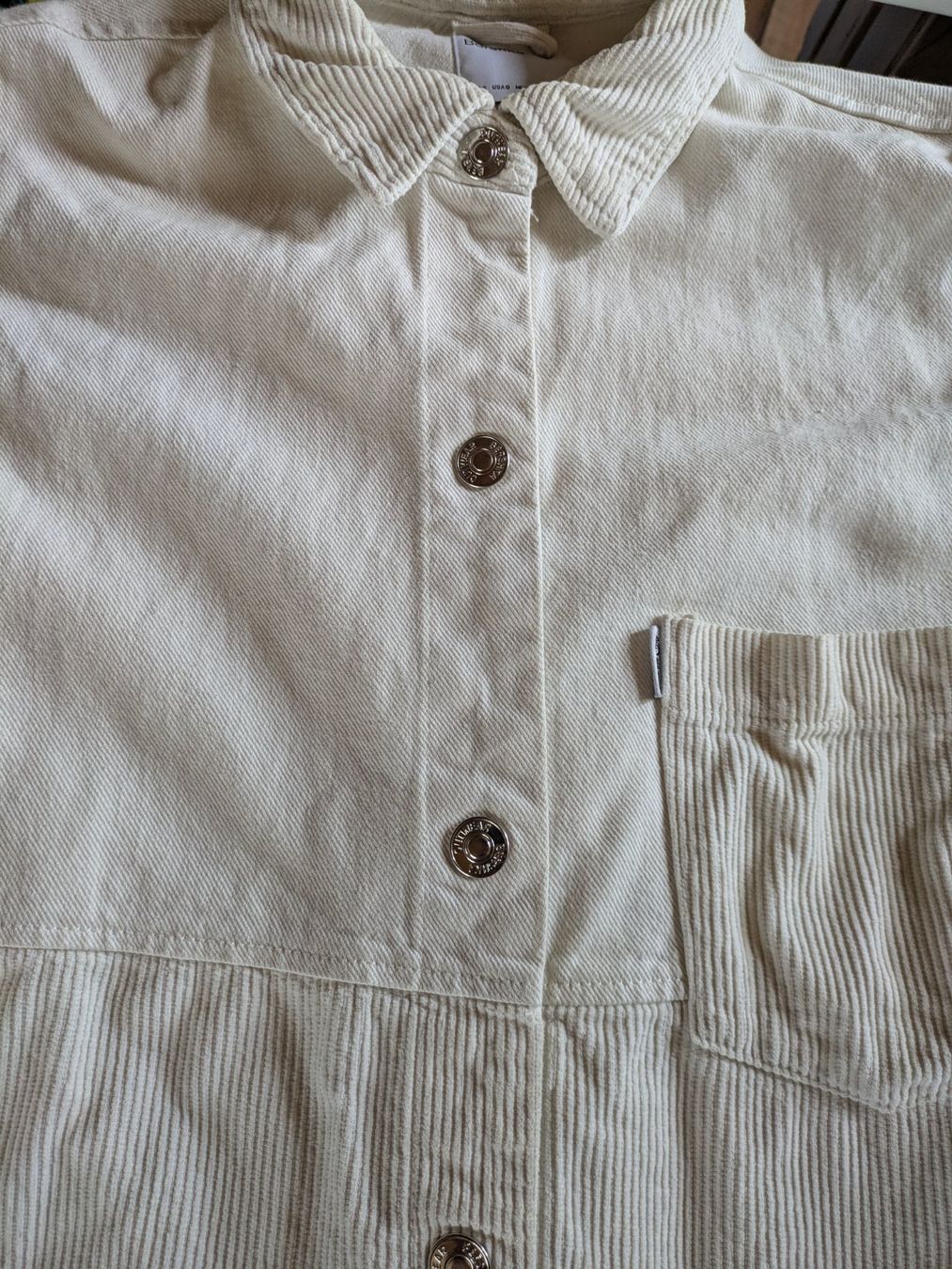 Bershka Camicette: Cord/Jeans - Hemd, Grösse S – Usato da Schwyz venduto da Magdalena86 7