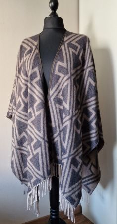 Damen Cape mit Fransen geometrisch von Unützer