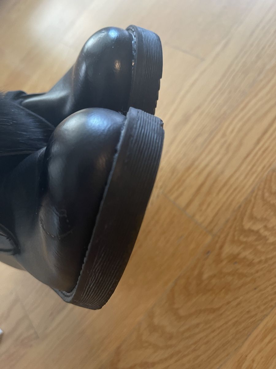 Damenschuhe: Schwarze Winterstiefel Gr. 38 mit echten Fellbommel – Gebraucht aus Rüschlikon von leo_mwz2 7