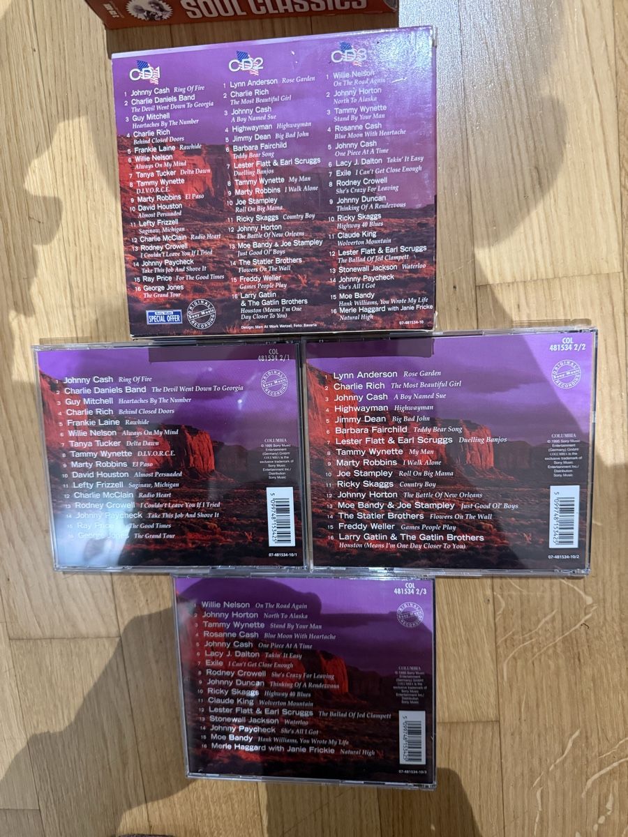 CDs: Country box /cd‘s NEU – Neu (gemäss Beschreibung) aus Rotkreuz von SpitfireSG 1