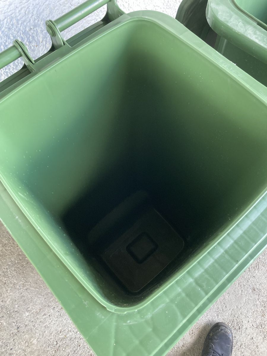 Altro: 2x Container 140L Grüngut – Usato da Scheuren venduto da Gaengeling 5