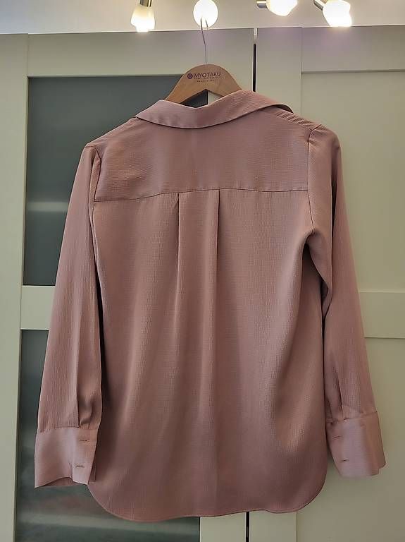 Camicette: Chemise fluide et légère comme neuve – Usato da Bernex venduto da luanacsoares 1
