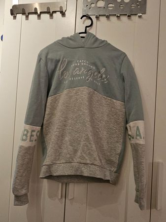 Kapuzen Sweatshirt von "TAKKO" Gr. 176