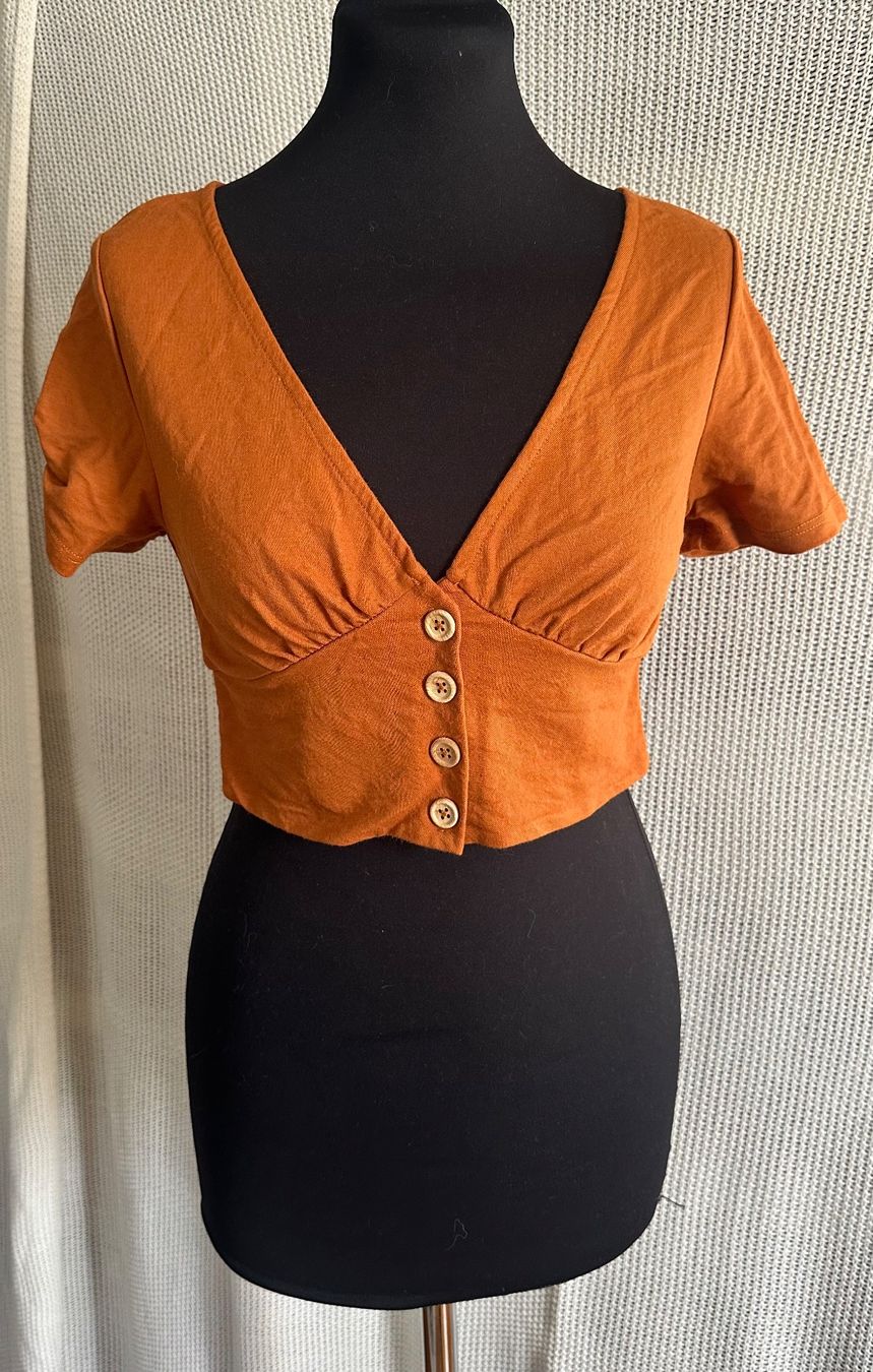 Only Top: Bauchfreies Oberteil von Only Gr. S – Nuovo (secondo la descrizione) da Muri AG venduto da Shoshana5