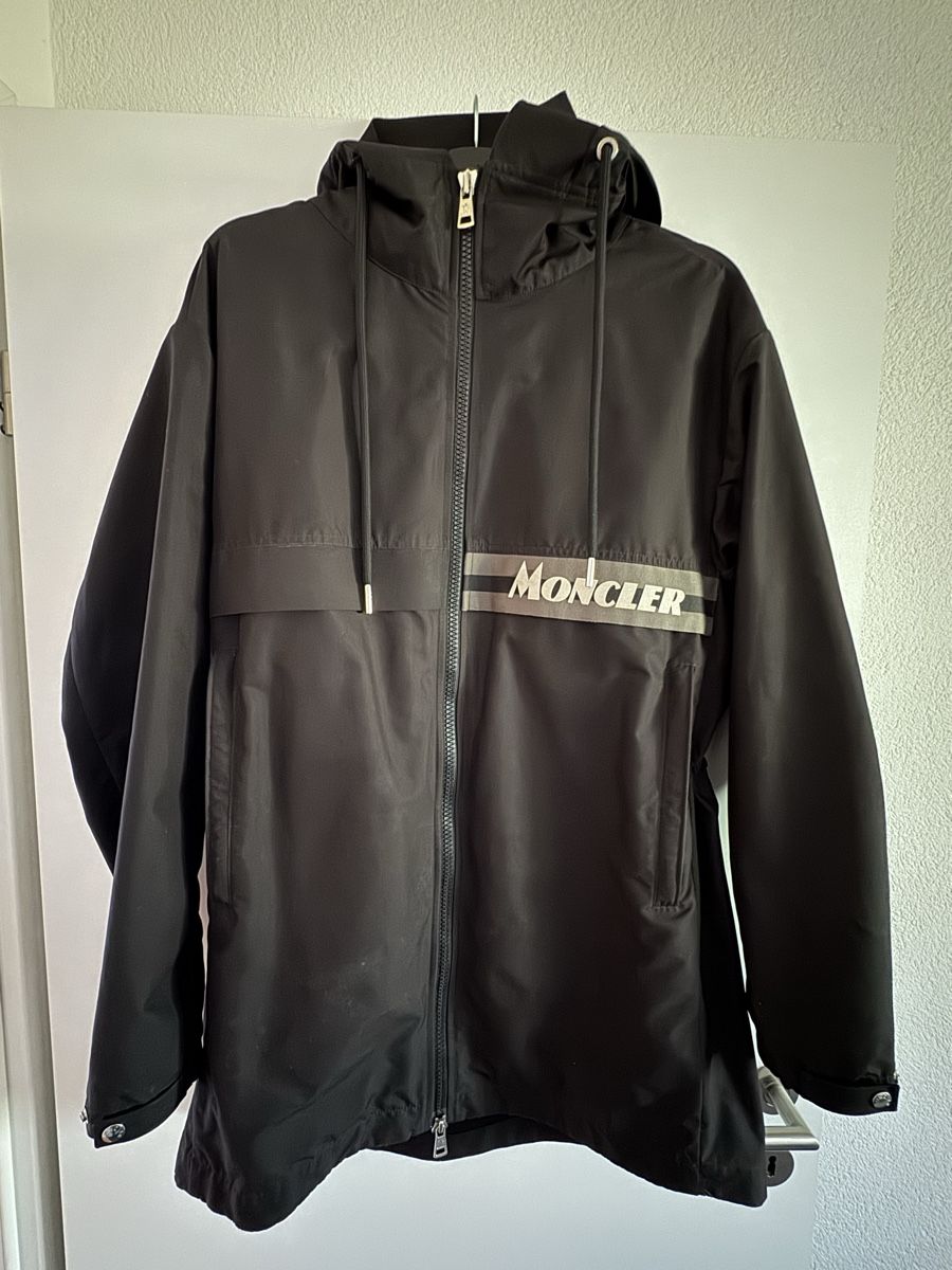 Moncler Giacche: Moncler Regenmantel XL / Grösse 2 – Usato da Frauenfeld venduto da TNaegeli1