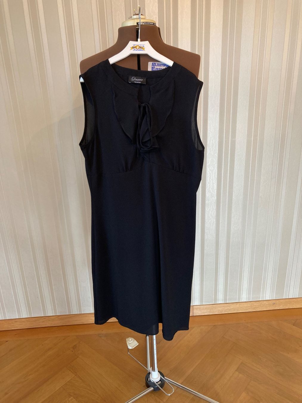 C&A Kleider: Schwarzes Kleid, ärmellos, Gr. 36 von C&A – Gebraucht aus Meggen von tulipe21 1