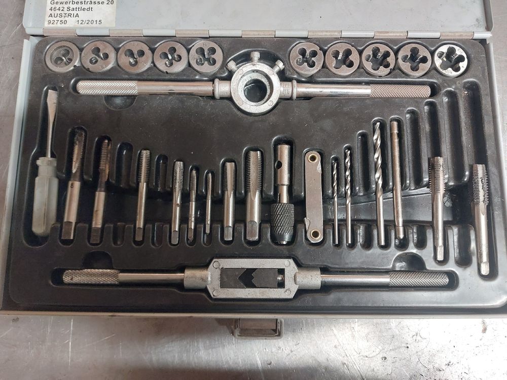 Tous les outils: gewindeschneiderset – D'occasion à Boltigen par TichaelM
