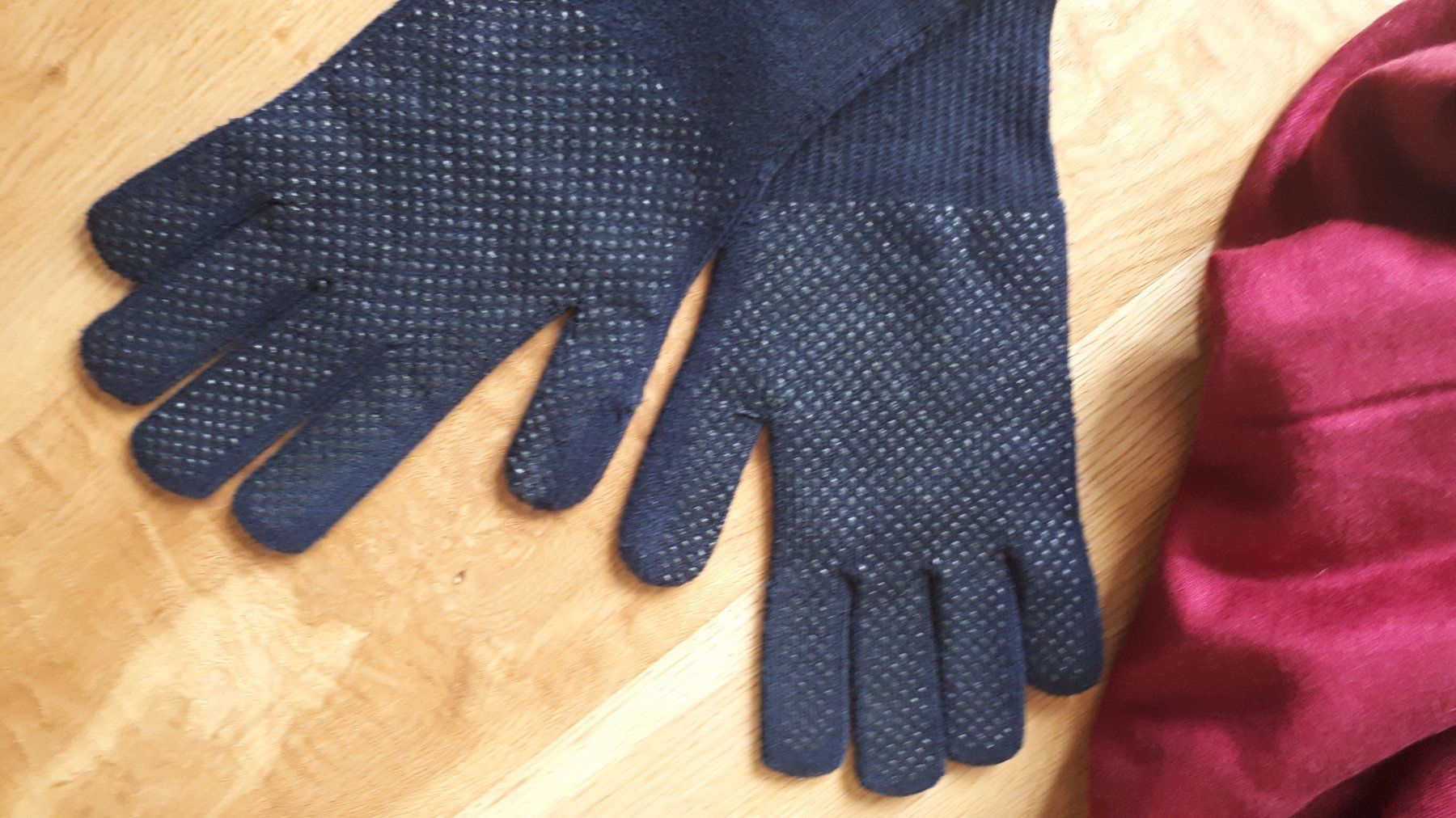 Guanti & manicotti: Damen Fingerhandschuhe, schwarz – Usato da Mühlethal venduto da prackendorf 2