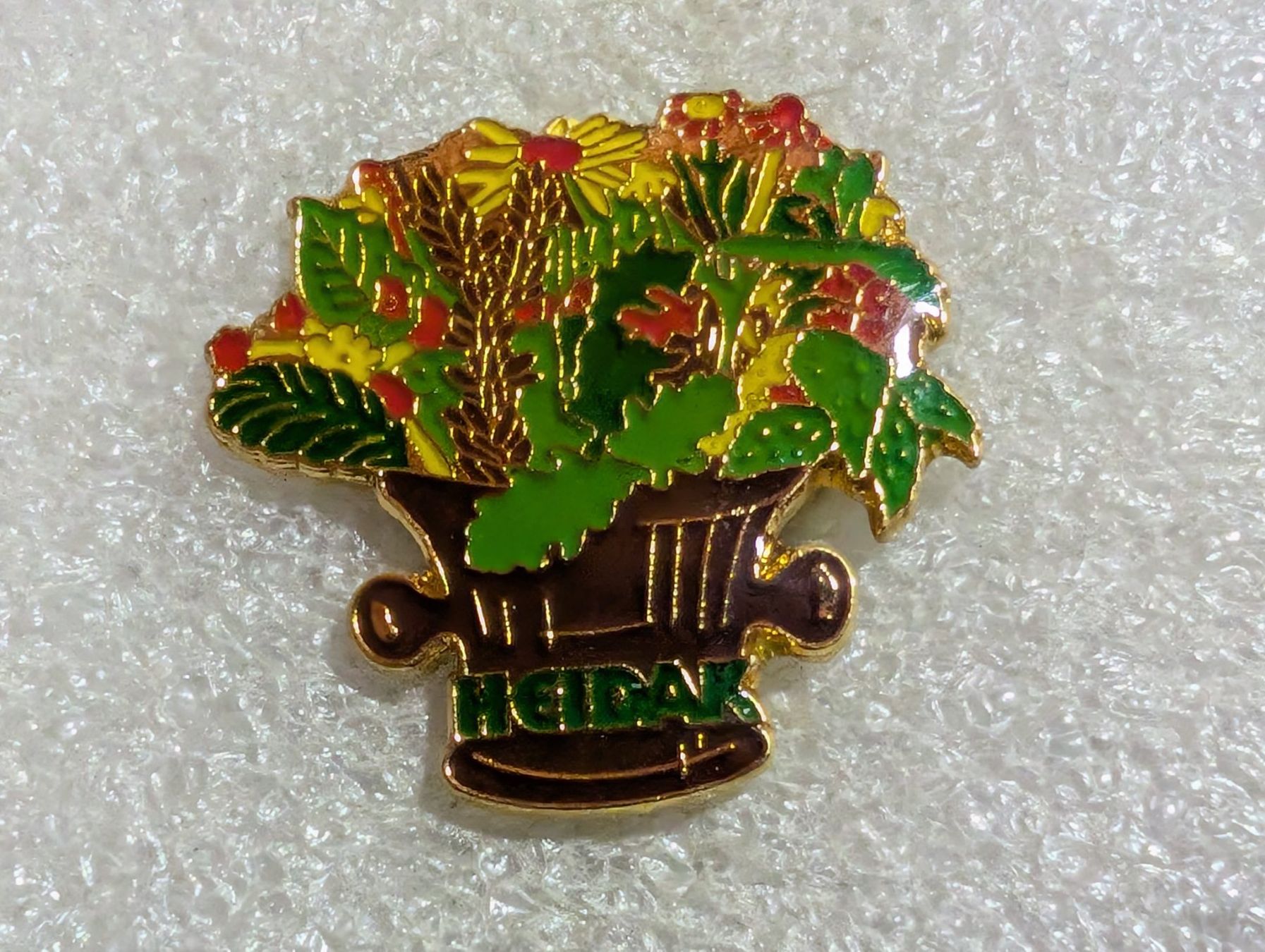 Placchette & Badge: Ansteckpin 4: Heidal – Usato da Oppligen venduto da Pin-Fall-Shop