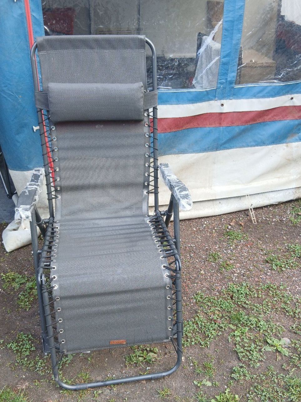 Chaises longues: gartenstuhl/liege 48cm sitzhoehe GANZ+NEU – Neuf (Voir description) à Pfäffikon SZ par Marcus_Aurilius