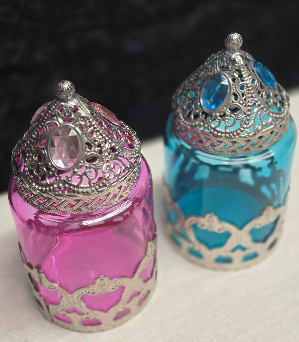 Tutte le decorazioni: 2 Orientalische Gläser mit Deckel, pink & türkis – Nuovo (secondo la descrizione) da Rheinsulz venduto da Gilea