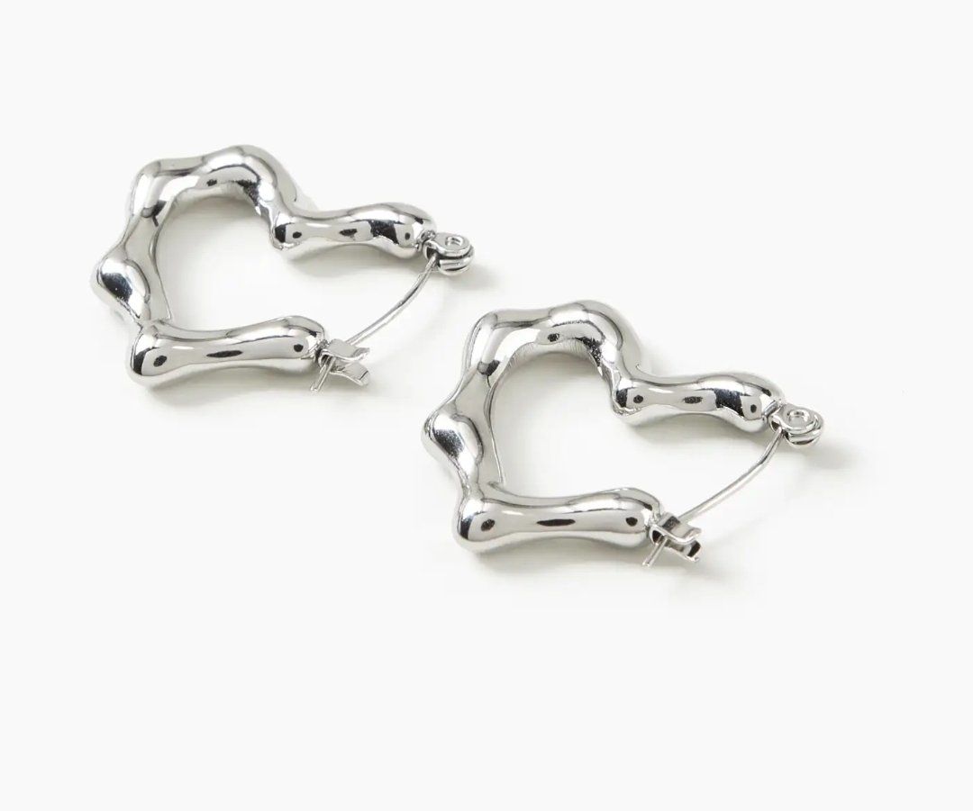 Orecchini pendenti & Orecchini a lobo: Boucles d'oreille argentées en acier inoxydable – Usato da Villars-sur-Glâne venduto da dia_2q2l 1