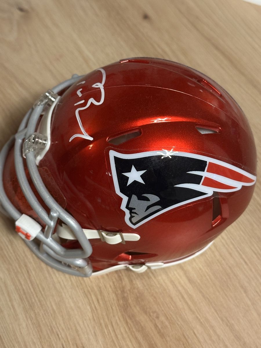 Autografi: Signierter NFL Mini Helm von Tom Brady – Nuovo (secondo la descrizione) da Gränichen venduto da Michaela023 1