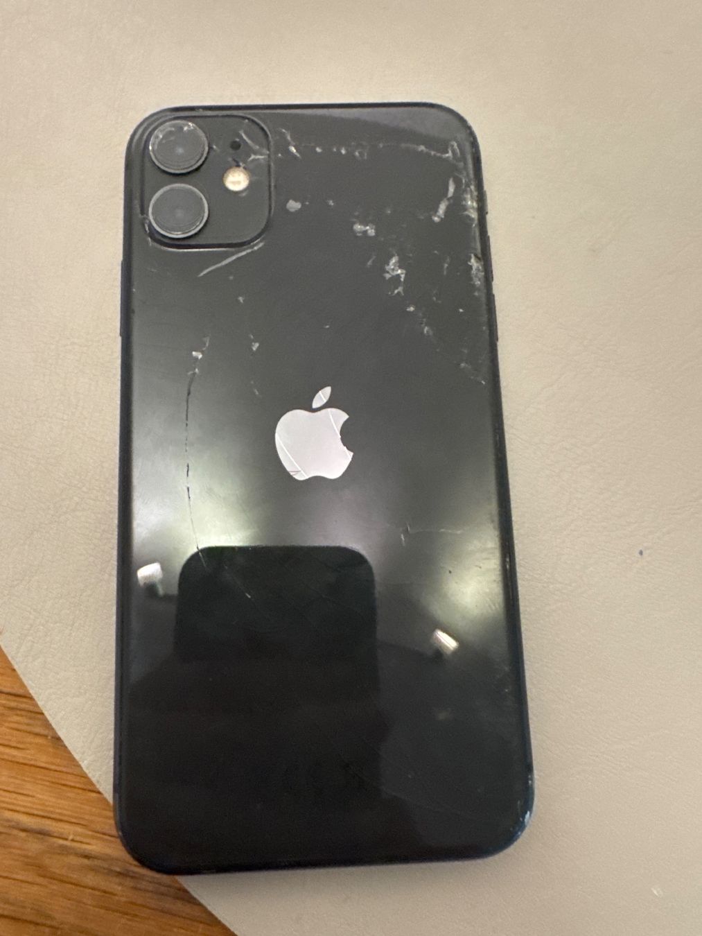 Apple Handys / Smartphones: iPhone 11 – Gebraucht aus Adliswil von Busys 3