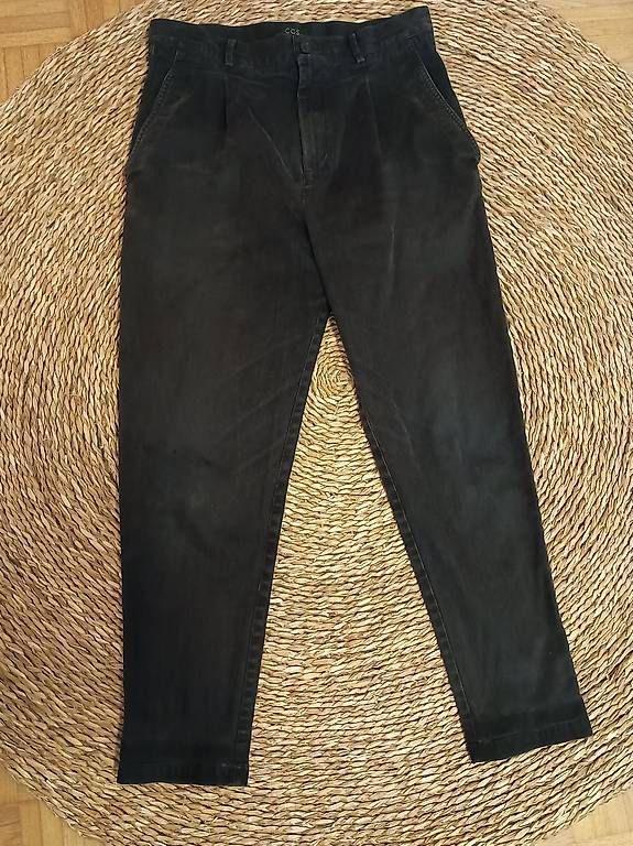 Cos Pantaloni: Schlichte schwarze Hose von Cos – Usato da Zürich venduto da Melianea 1